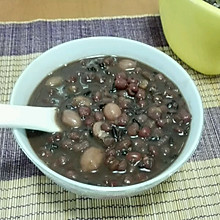 红豆薏米补血粥