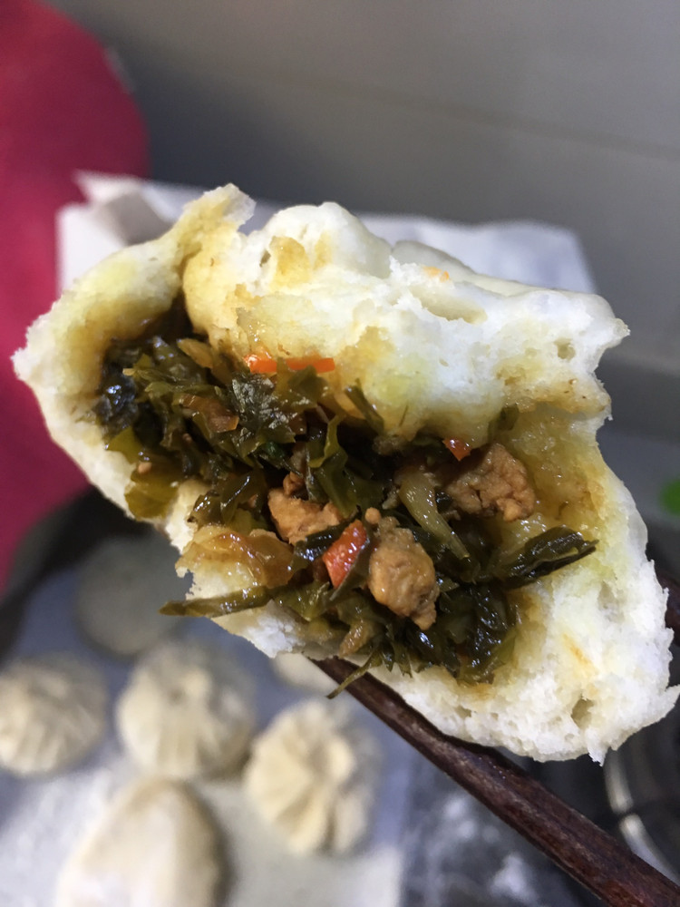 咸菜肉包的做法