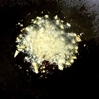 五花肉炖豆腐海带的做法图解6