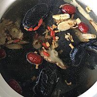 养身乌鸡汤的做法图解3