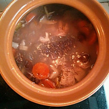 海参香菇炖鸡汤