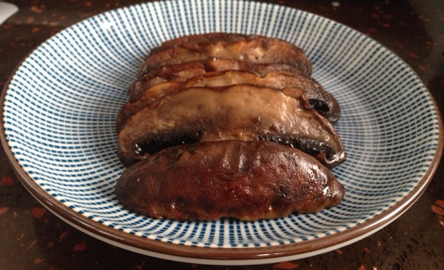 煎蘑菇