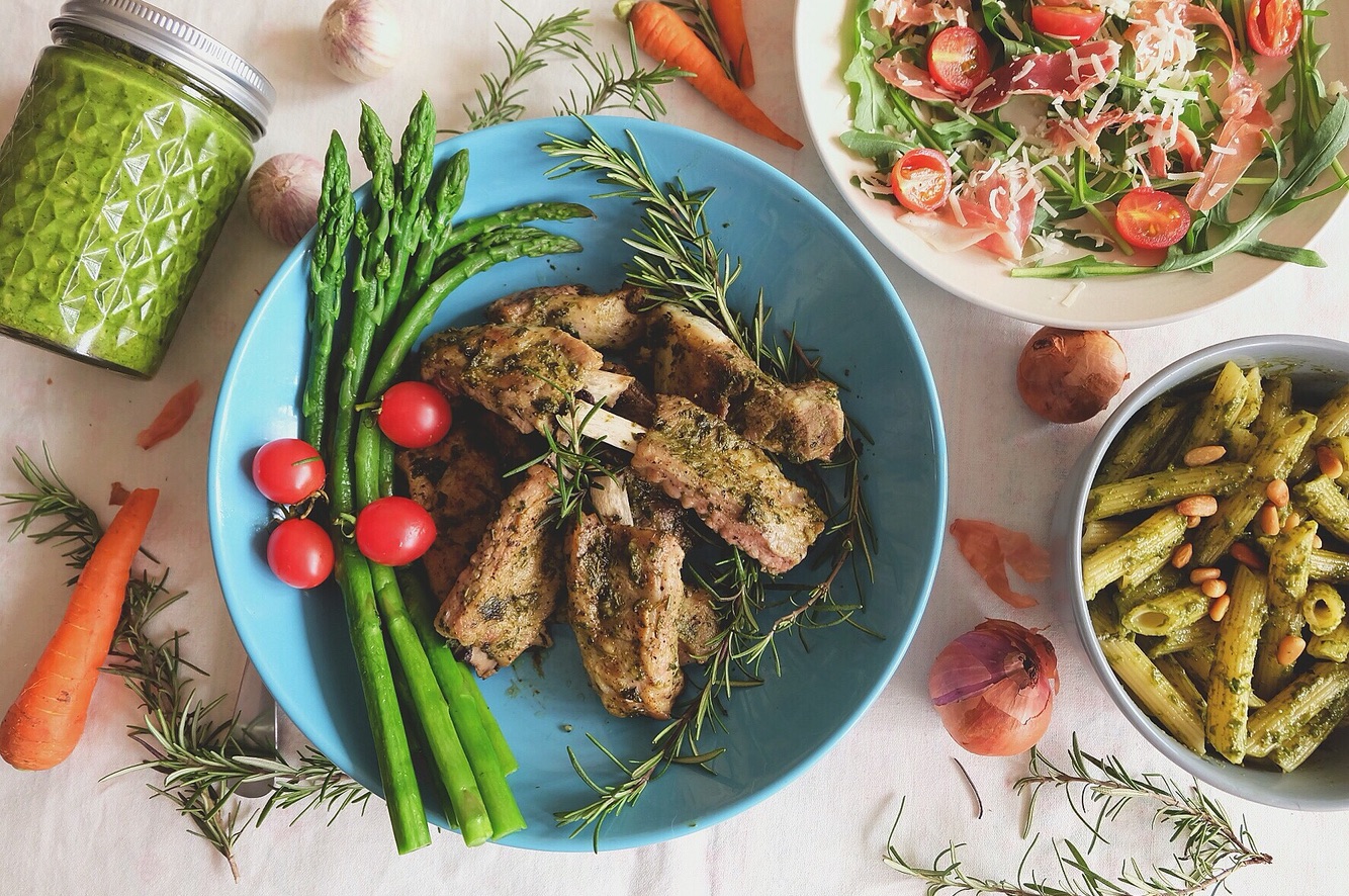 Grilled ribs with vanilla mustard