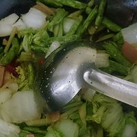 泡椒版蔬菜炒面的做法图解7
