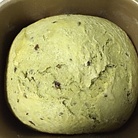 抹茶红豆欧式柔软面包的做法图解1