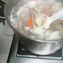 冬日小温暖：山药萝卜羊排汤