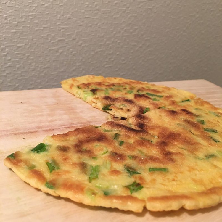 鸡蛋葱饼的做法