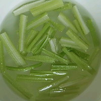 芹菜海带汤（减脂汤）的做法图解6