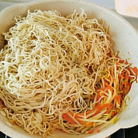 肉丝炒面的做法图解7