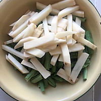 腌猪肉焖面的做法图解3