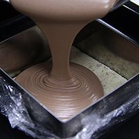 焦糖核桃巧克力慕斯蛋糕 #挚爱烘焙.你就是MOF#的做法图解12