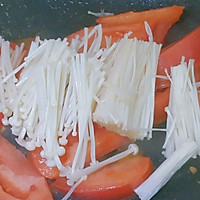 #一学就会快手菜#番茄金针菇汤的做法图解5