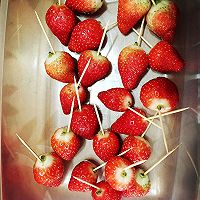 甜蜜蜜的冰糖草莓的做法图解2