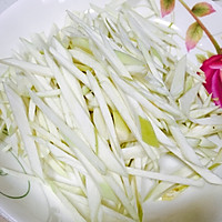 茭白炒肉丝的做法图解2