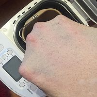 黑麦吐司#跨界烤箱，探索味来#的做法图解1