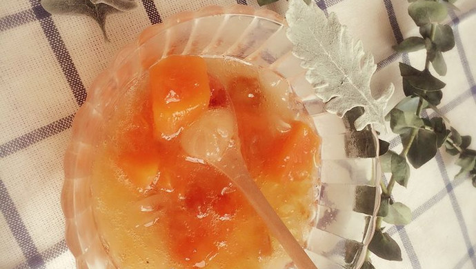 桃胶雪燕皂角米炖木瓜