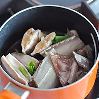 干锅带鱼#一机多能 一席饪选#的做法图解1