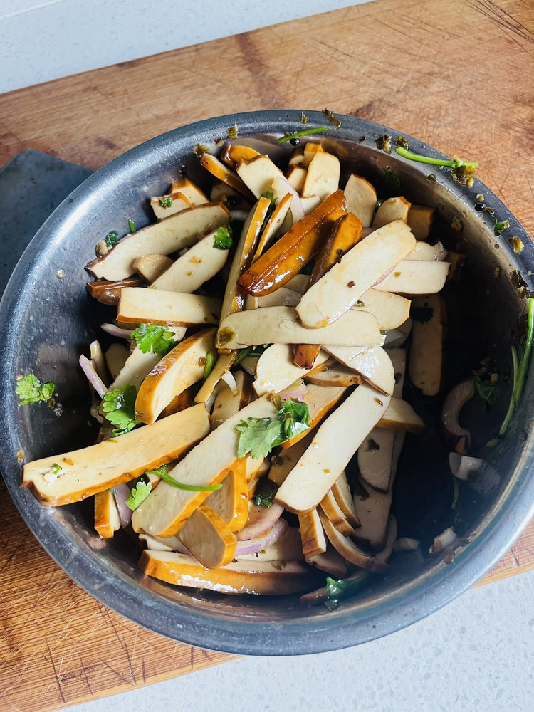 凉拌豆干的做法