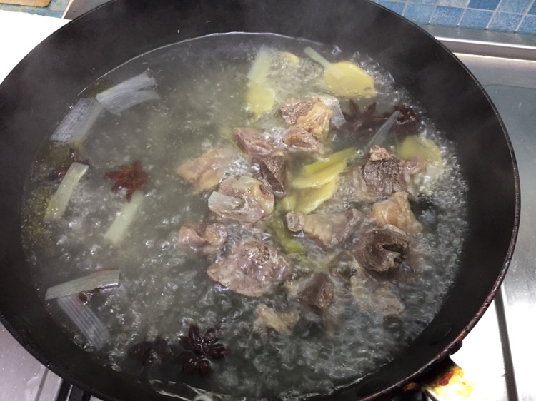 西红柿炖牛腩-一人食的做法图解4