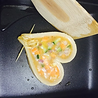 心与心的对白：火腿肠蔬菜煎鸡蛋的做法图解4