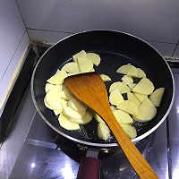 妈妈牌土豆平菇汤的做法图解5
