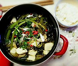 酸菜豆腐煲的做法