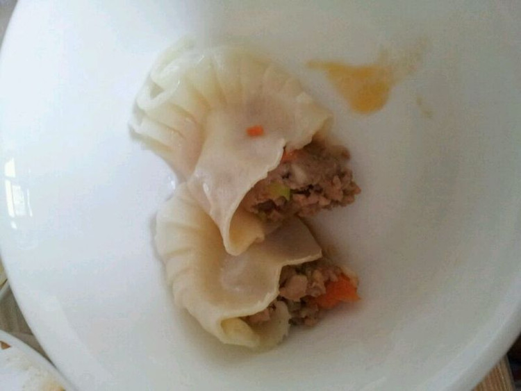 杏鲍菇饺子的做法