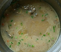 塘角鱼煮汤的做法