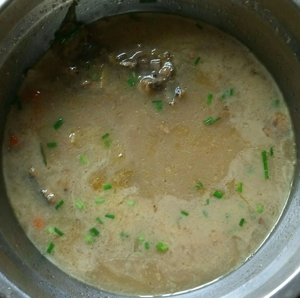 塘角鱼煮汤