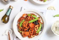 莲藕炒肉的做法
