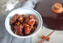九阳轻奢炒锅——黄豆焖猪手的做法