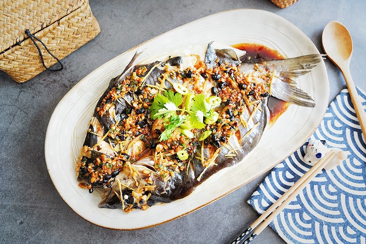 淋油豆豉蒸鮰鱼的做法