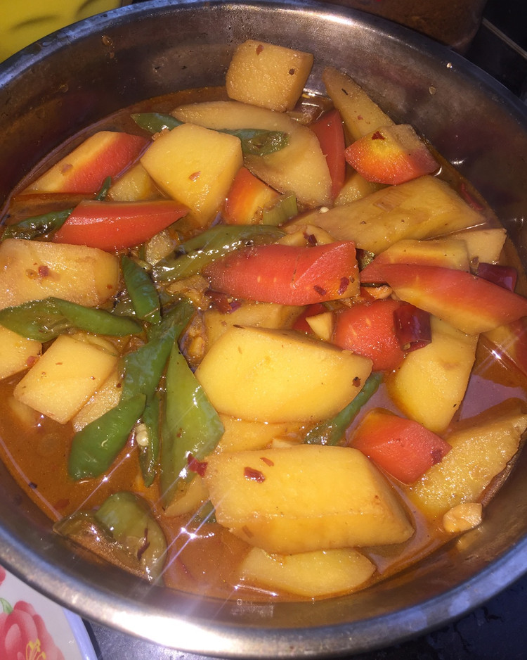 快手家常待客菜 # 红烧土豆块的做法