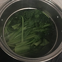 小白菜虾仁瘦肉饺子的做法图解2