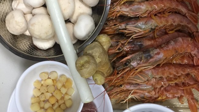 海参虾仁饺子的做法