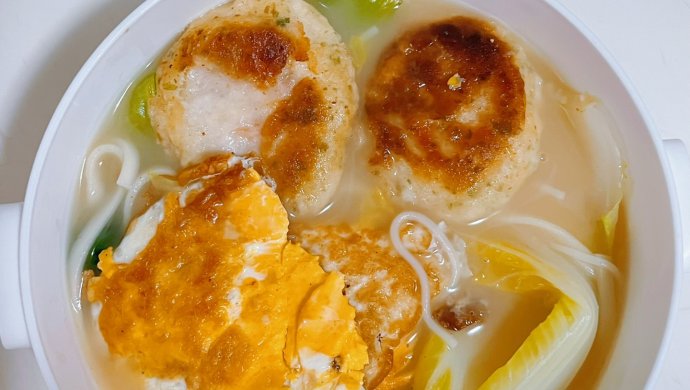 虾饼鸡蛋汤面