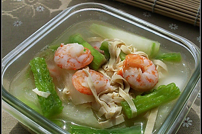 鲜虾煮三瓜