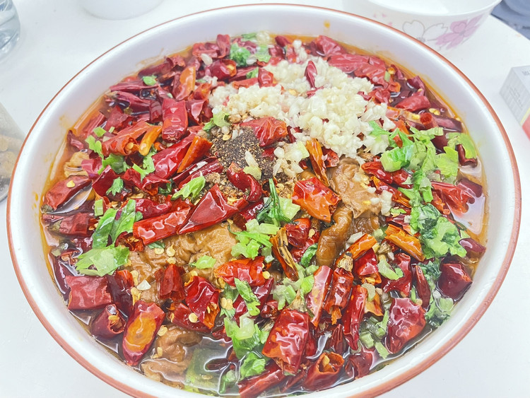 水煮肥肠的做法
