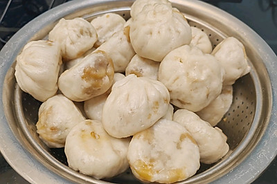 酱肉菜包