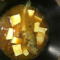 黄花鱼烩嫩豆腐的做法图解6