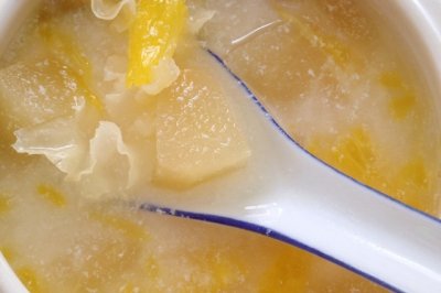 冰糖银耳炖苹果柚子