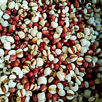 红豆薏米粥的做法图解1