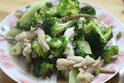 西兰花炒鱿鱼