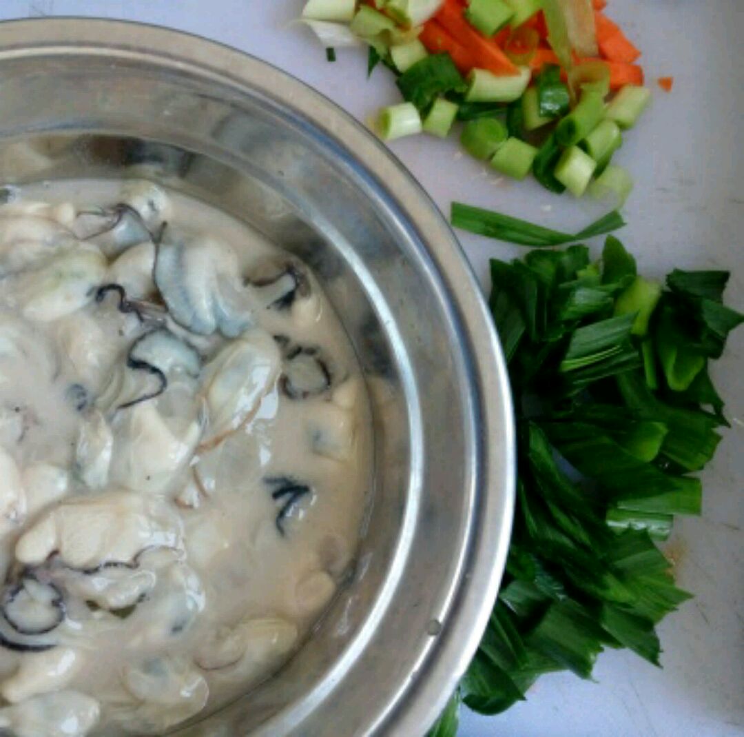 浪哥做香酥海蛎炸，1斤海蛎2两粉炸一大盘，分享家常最简单做法_哔哩哔哩_bilibili