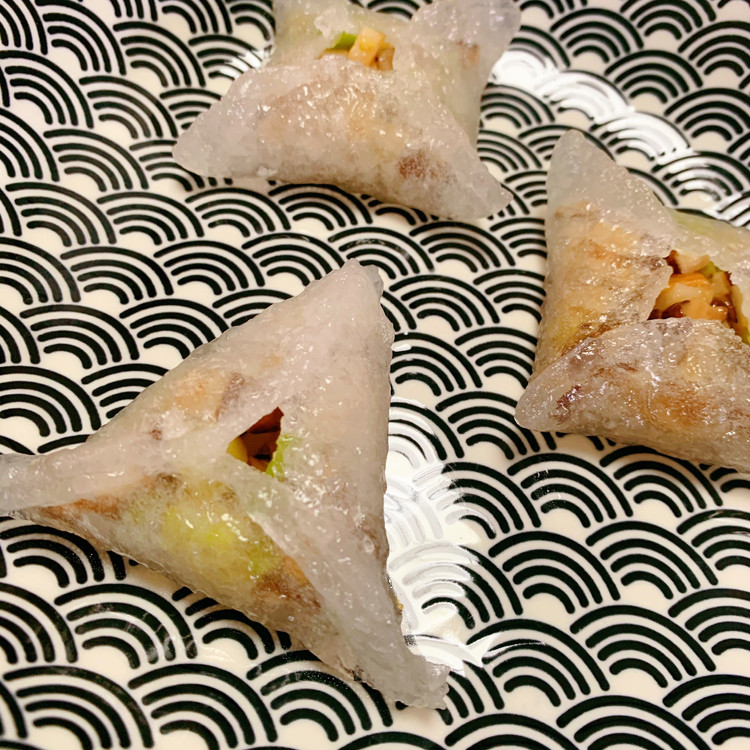 复刻米其林餐厅的美味——野菌水晶饺的做法