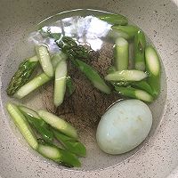 #餐桌上的春日限定#肠粉芦筍沙拉的做法图解3