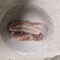 酸菜血肠汆白肉的做法图解1