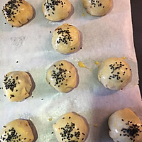 蛋黄酥的做法图解5