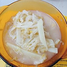 酸菜土豆条汤