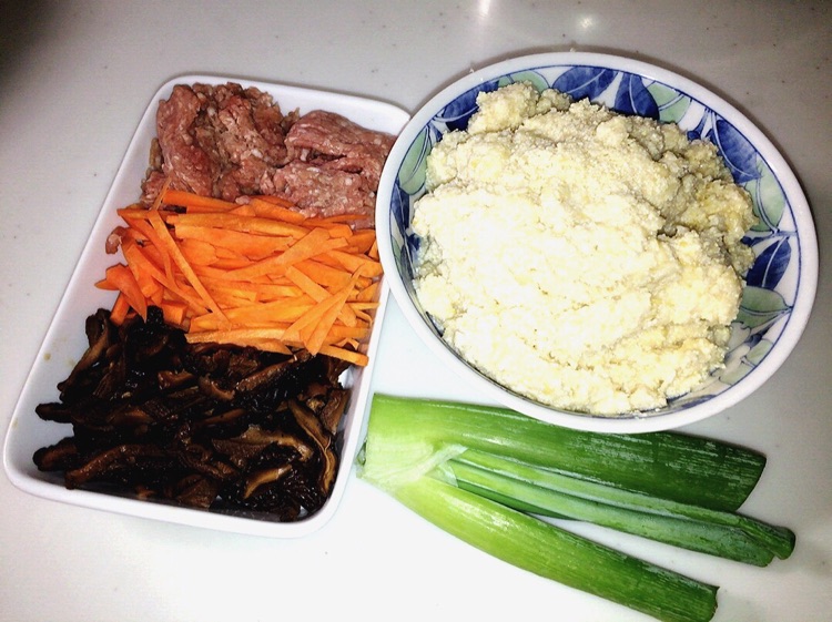 煮豆渣的做法图解1